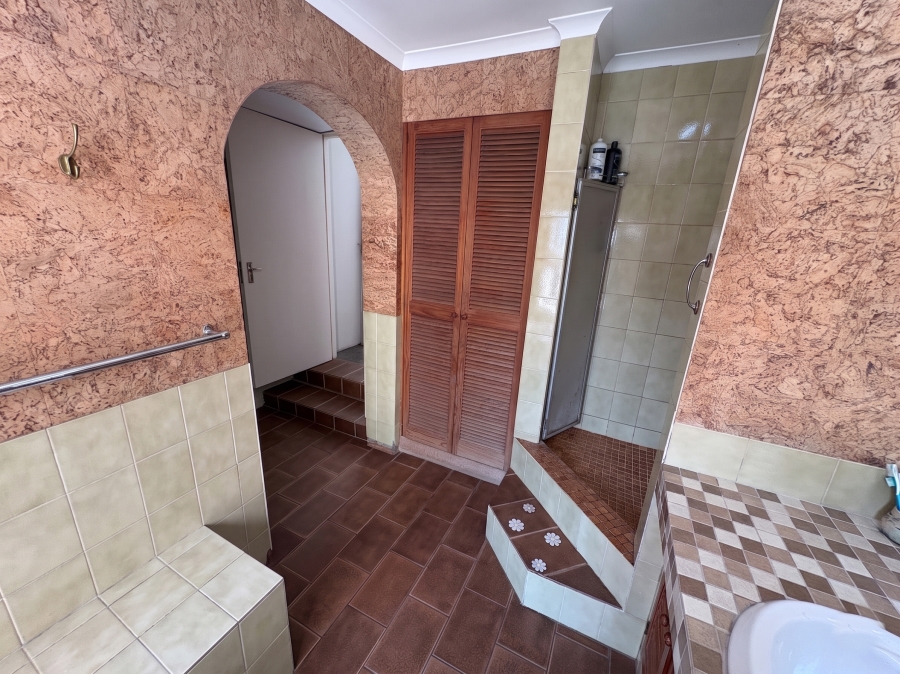 5 Bedroom Property for Sale in Quigney Eastern Cape